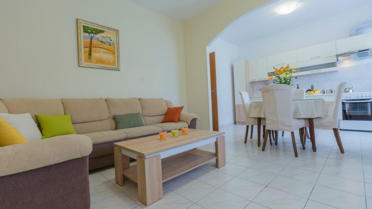 Apartment "Andrea" Сплит Екстериор снимка