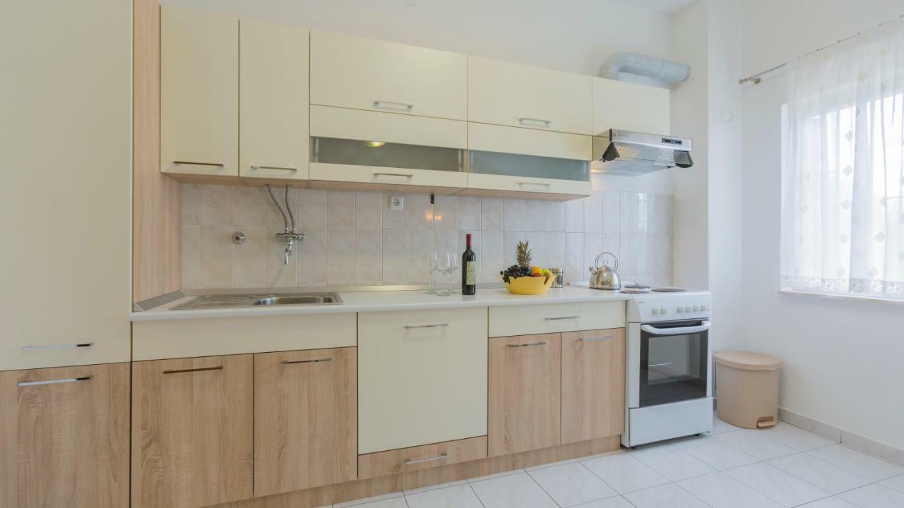 Apartment "Andrea" Сплит Екстериор снимка