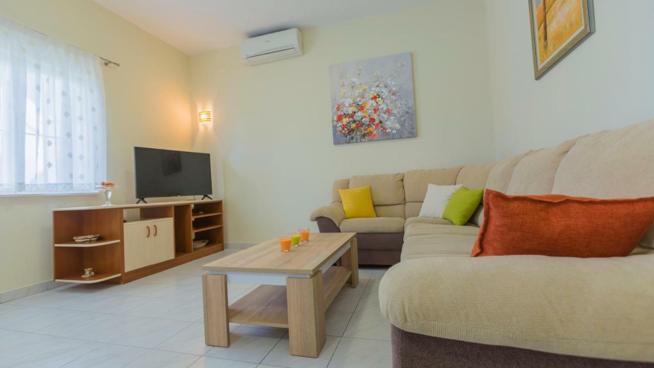 Apartment "Andrea" Сплит Екстериор снимка